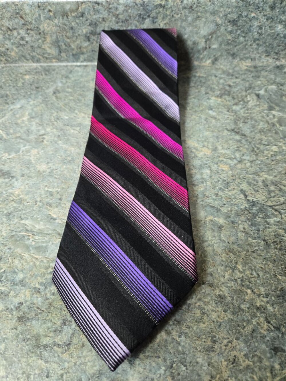 Croft & Barrow Handmade 100% Silk Tie Multicolor Men's Necktie Business Attire